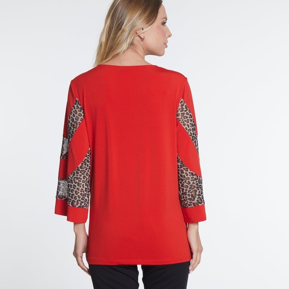 Multiples Leopard Stripe Sleeve Red Top NEW 2X - Picture 2 of 9